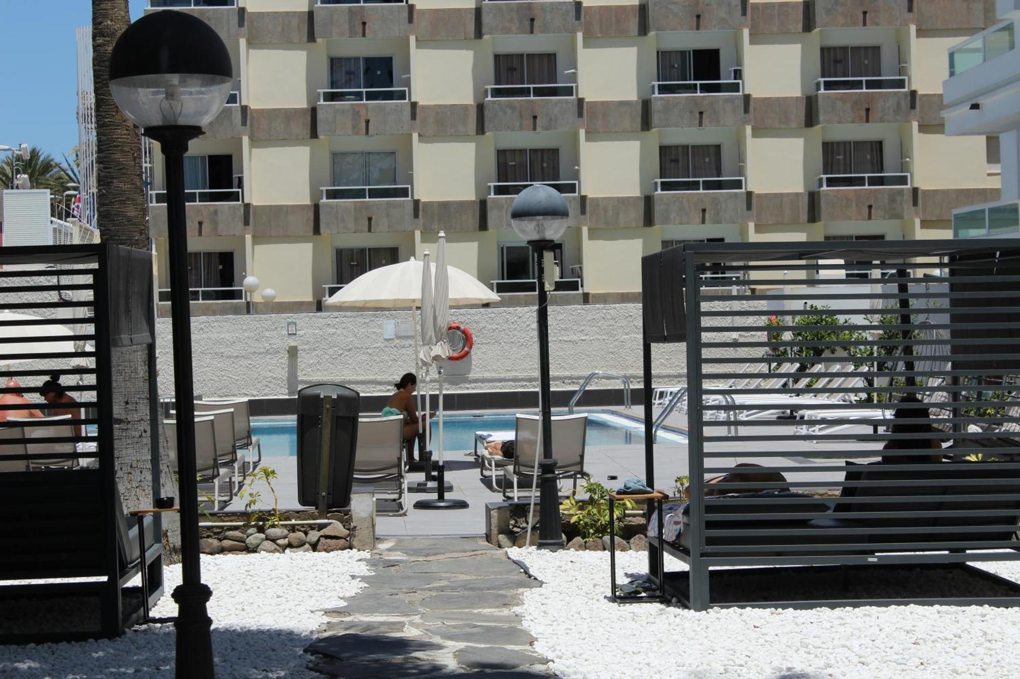 Apartamentos Fayna Playa del Inglés Exteriör bild